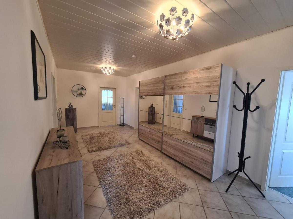 Ferienwohnung Toni Mit Balkon Und Garten Pemfling Luaran gambar